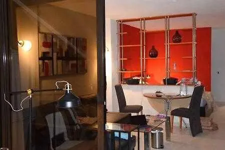 Ocean View 530 Apartment